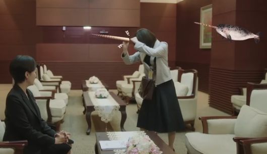 박은빈은 "우영우가 자신을 '흰 고래 무리 속 외뿔고래'로 표현하는 대사를 가장 좋아한다"며 "자신이 외뿔고래라는 걸 알고있다는 걸 보면서, '아 이래서 영우가 성장하는구나' 싶었다"고 말했다. 에이스토리 유튜브 캡쳐