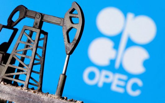OPEC 로고 앞에 3D 프린팅 된 오일 펌프. 로이터=연합뉴스