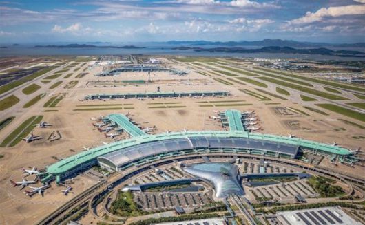 인천시는 인천국제공항과 인천 경제자유구역 (IFEZ) 등을 품은 지리적 이점을 적극적으로 활용하는 ‘인천자유도시 조성특별법’ 제정을 모색 중이다.