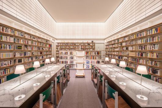 회원제로 운영되는 문학 전문 도서관 ‘소전서림’의 내부. 문예지 ‘문학사상’ 창간호 등 희귀 서적도 다수 있다. [사진 소전서림]