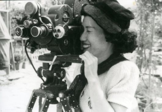 영화 '여판사'로 데뷔한 한국 두번째 여성 감독 홍은원. 영화계 입문 경력은 박남옥 감독을 앞선다. 박남옥 감독과 동료이자 절친한 친구로 알려져있다. 사진 한국영상자료원