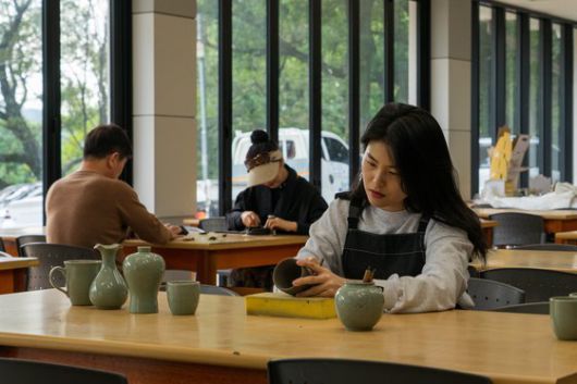 청자 컵 만들기.