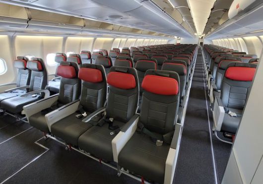 티웨이항공이 운용 중인 A330-300 중대형 여객기의 무게를 줄여 추후 서유럽과 미주 일부 노선까지 직항 운항할 수 있는 기종이다. 사진 연합뉴스