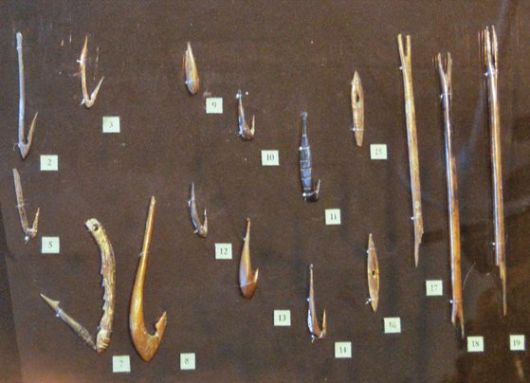 낚시와 작살이 신석기시대 고기잡이의 대표적 도구였다.