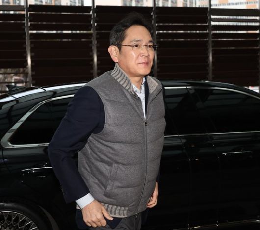 ‘이재용 립밤’ 온라인 커뮤니티 캡처