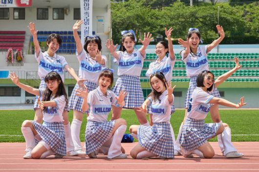 영화 '빅토리'에서 필선과 미나가 서태지와 아이들 '하여가'에 맞춰 펌프를 추는 첫 장면이다. 사진 마인드마크