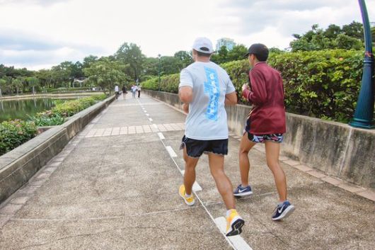 아속 역 인근의 벤짜낏띠 공원. [사진 김은덕·백종민]