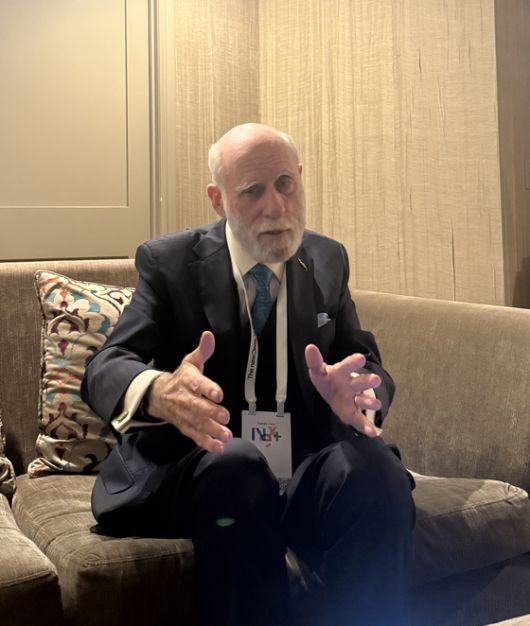 9일(현지시간) 미국 라스베이거스에서 만난 빈트 서프 구글 부사장. 서프 부사장은 1973년 전 세계에 흩어져 있는 네트워크를 하나로 통합한 'TCP/IP' 프로토콜을 고안한 인물로 '인터넷의 아버지'라고 불린다. 홍상지 기자