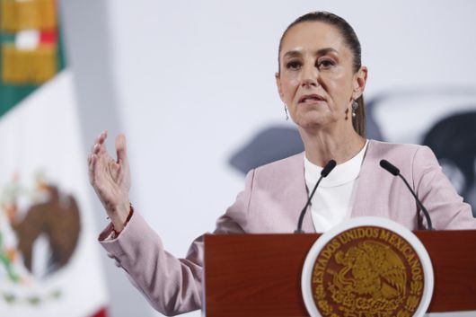 클라우디아 셰인바움 멕시코 대통령이 10일(현지시간) 멕시코시티 국립궁에서 기자회견을 하고 있다. EPA=연합뉴스