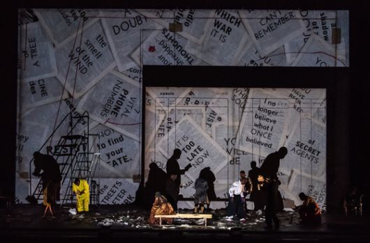 오페라, 무용, 영상 등 켄트리지 시그니처 스타일이 집약된 '시빌을 기다리며'. [사진 GS아트센터]