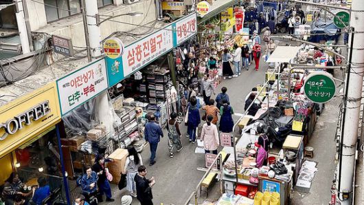 김문수 국민의힘 대선 후보와 한덕수 무소속 후보, 국민의힘 지도부 간 단일화 회동이 무산된 다음날인 7일 중앙일보가 대구 중구 서문시장에서 민심을 들어봤다. 장서윤 기자