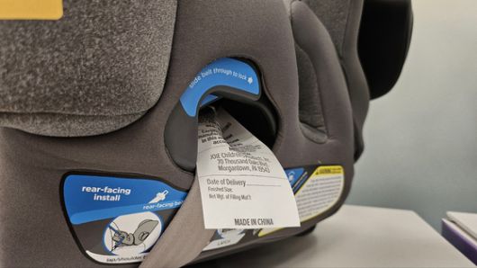 한 남성은 인상된 가격표를 보고 “관세폭탄을 우리가 맞은 격”이라며 기자에게 “중고 카시트가 있으면 내게 싸게 팔 수 없느냐”고 물었다. 강태화 특파원