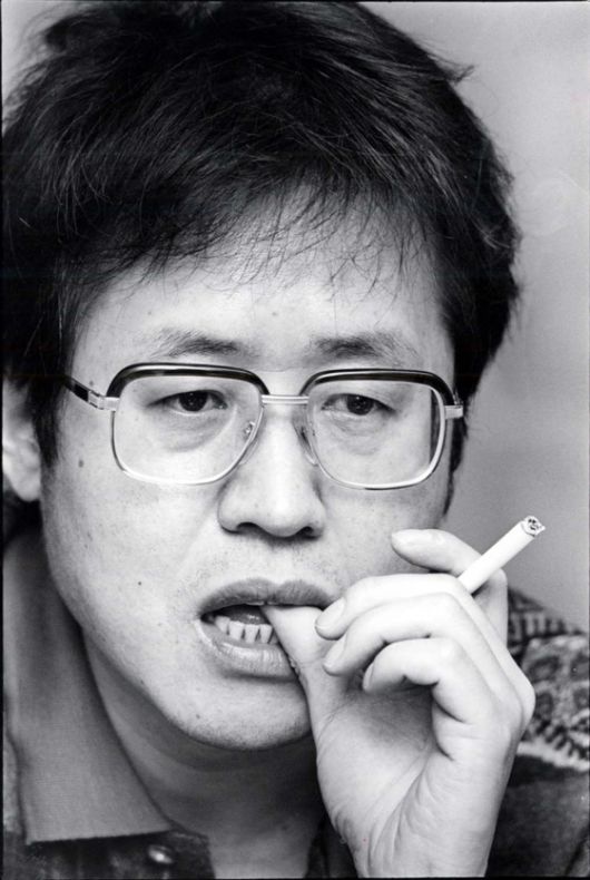 홍준표의 검사 시절 모습. 검찰에서는 홀로 외로운 길을 가는 독고다이였고 정치인이 된 뒤로는 특정 계파에 매이지 않는 외골수였다. 중앙포토