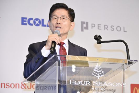 김문수 국민의힘 대선후보가 19일 서울 종로구 포시즌스호텔에서 열린 주한미국상공회의소(암참) 간담회에서 발언하고 있다. 임현동 기자