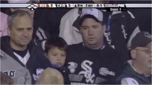 2005년 월드시리즈 직관하다 중계화면에 잡힌 레오 14세 교황. 사진 폭스 중계화면 캡쳐