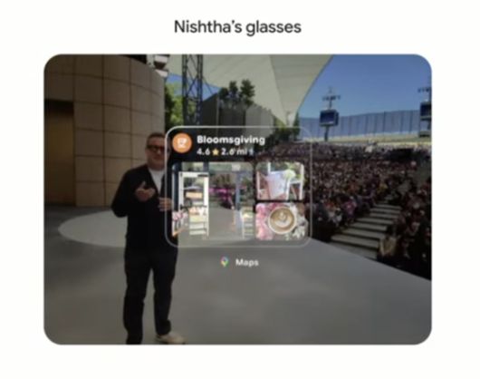 구글 I/O 2025 무대에서 스마트안경의 번역 기능을 시연하는 모습. 마운틴뷰=김민정 기자