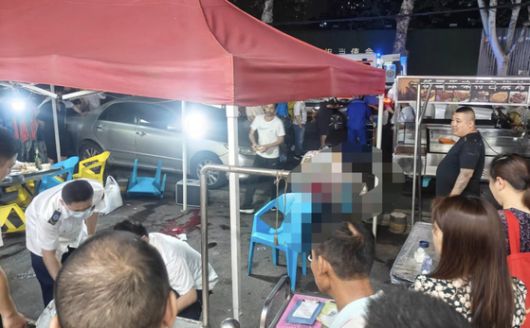 지난 18일 중국 후베이성 우한시에서 발생한 총격 사건 현장 사진이 현지 SNS에 올라왔다. 사진 X 캡처