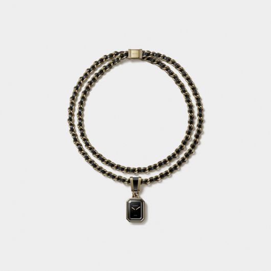 올해 신제품 중 하나인 프리미에르 아이코닉 체인 네크리스 워치. 사진 샤넬