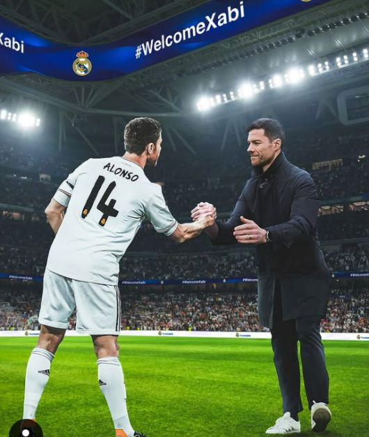 레알 마드리드는 소셜미디어에 선수 시절 알론소와 감독 알론소를 합성한 사진을 올리며 환영했다. [사진 레알 마드리드 SNS]
