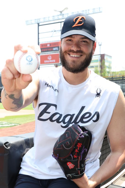 25일 대전 한화생명볼파크에서 인터뷰한 한화 외국인 투수 코디 폰세. 사진 한화 이글스