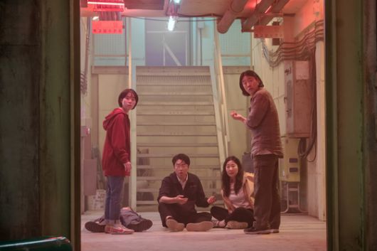 영화 '하이파이브'는 장기 이식으로 초능력을 갖게 된 비주류 인간들이 악당에 맞서 함께 싸우는 이야기다. 사진 NEW