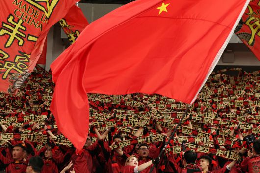 응원을 펼치는 중국축구팬들. [로이터=연합뉴스]