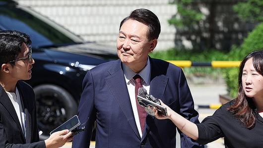 조은석 특별검사. 지난 12일 내란특검법에 따른 특별검사로 임명돼 12·3 비상계엄과 관련한 내란·외환 등 11개 의혹을 수사 중이다. 사진 뉴스1