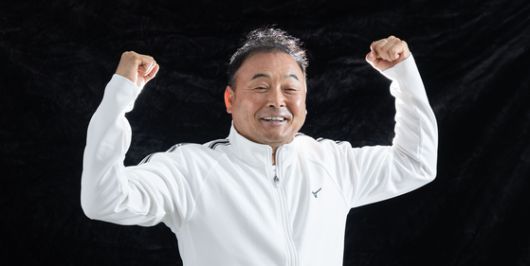 이봉주는 재활 후 첫 마라톤으로 오는 11월 베트남 하롱베이국제마라톤에 나간다. 롯데관광은 '이봉주와 함께 하는 하롱베이 마라톤'을 통해 일반인 참가자를 모집한다. 장진영 기자