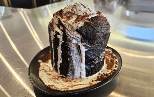 플로이스트의 대표 메뉴 중 하나인 '제주르륵'. 입맛에 맞는 크림을 선택해 먹을 수 있다. 손민호 기자