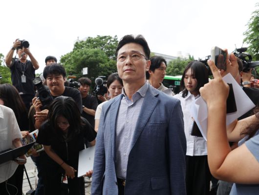 이명현 순직해병 특별검사가 2일 서울 서초구 서초한샘빌딩에 마련된 특검 사무실에서 진행된 현판식에서 발언하고 있다. 김경록 기자