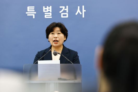 '12·3 비상계엄' 관련 내란·외환 의혹을 수사하는 조은석 특별검사팀이 윤석열 전 대통령에 대한 강제 구인 실패와 관련해 경위 파악에 나섰다. 연합뉴스