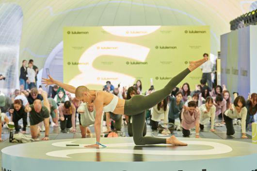 룰루레몬 마인드풀 요가 행사. 룰루레몬