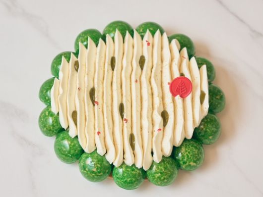 포시즌스 호텔 서울 1층에 있는 ‘컨팩션즈 바이 포시즌스’에서 여름 디저트 컬렉션을 선보인다. 사진 포시즌스 호텔 서울