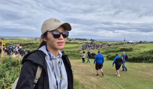 시즌 중 짬을 내 디 오픈 챔피언십을 견학한 배소현. 성호준 기자