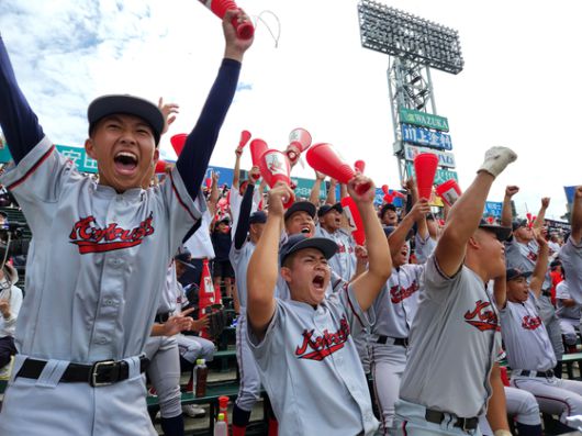 13일 일본 한신고시엔구장에서 첫 경기 승리에 이끈 교토국제고 니시무라 잇키 투수.사진=지지통신