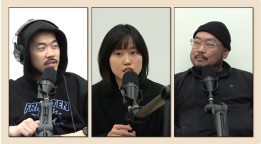 원소윤(가운데)은 올초 한국 스탠드업 코미디의 최종 보스 대니 초(오른쪽)와 헤드라이너급 손동훈(왼쪽)이 같이 하는 팟캐스트 '털보는 낮술중'에 출연했다. [유튜브 캡처]