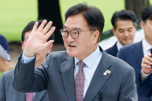 왼쪽부터 김정은 북한 국무위원장, 시진핑(習近平) 중국 국가주석, 블라디미르 푸틴 러시아 대통령. 중앙포토