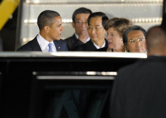 제21대 대선을 앞둔 지난 5월 8일 한덕수 당시 무소속 대통령 선거 후보가 김문수 후보와 서울 국회 사랑재에 위치한 커피숍에서 후보 단일화 관련 회동을 하고 있다. /뉴스1