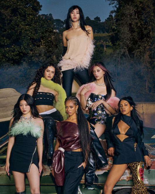 멤버 2명이 커밍아웃하며 젠더 외연을 넓힌 하이브의 ‘캣츠아이’. [사진 각 소속사]