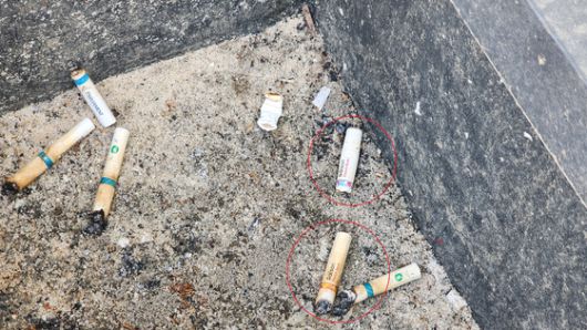 지난 4일(현지시간) 미국 조지아주 엘라벨에 있는 현대차-LG에너지솔루션 공장에서의 이뤄진 대규모 검거 과정에서 한국인 근로자들이 강제로 연행되고 있다. 연합뉴스