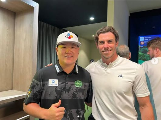 베일은 한국에 머무는 동안 PGA 골프선수 임성재와 골프 시뮬레이터를 함께 했다. [사진 임성재 인스타그램]