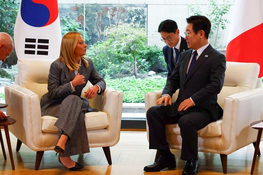 이재명 대통령과 조르자 멜로니 이탈리아 총리가 24일(현지시간) 미국 뉴욕 주유엔대한민국대표부 반기문홀에서 한-이탈리아 정상회담을 갖고 있다. 김현동 기자