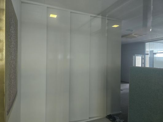 A 부장판사의 아내가 지난해 바이올린 교습소 개설을 준비하기 위해 B 변호사 로펌 측과 임대차 계약을 맺은 사무실. 용도 변경 불허로 정식 영업을 못하고, 지난해 10월쯤 문을 닫았다. 사진은 지난 4월 21일 모습으로 사무실이 텅 비어 있다. 김준희 기자