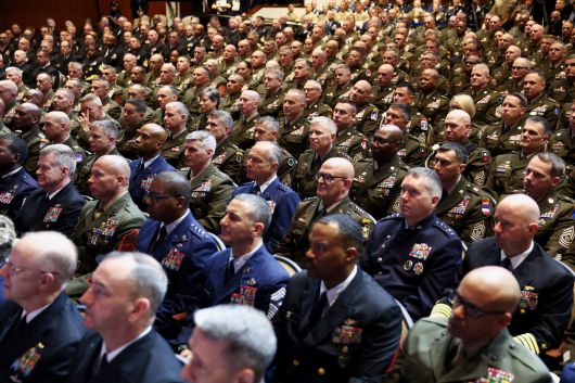 피트 헤그세스 국방부 장관이 30일(현지시간) 소집한 회의에 참석한 전군 지휘관과 군 관계자들. 로이터=연합뉴스