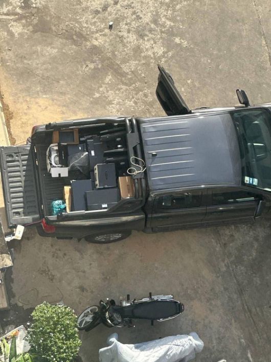 한 텔레그램 채널에 지난 13일 ‘캄보디아 시아누크빌 대탈출’이라는 설명과 함께 게시된 사진. 사진 텔레그램