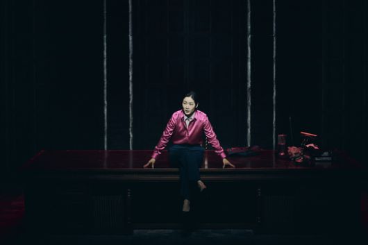 연극 '프리마 파시'에 출연한 소리꾼 이자람. 사진 쇼노트