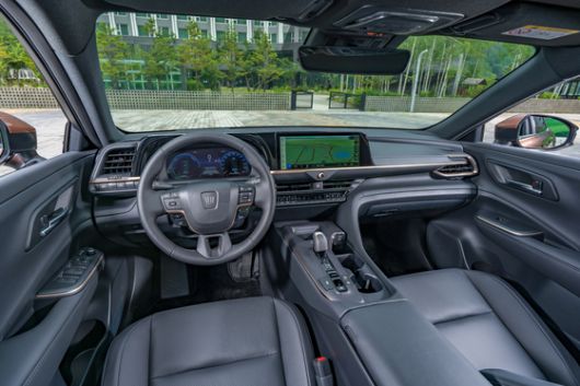 현대 그랜저 하이브리드 운전석.