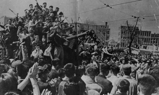 1960년 4·19혁명은 불의에 맞서는 한국 민주화운동의 마중물 역할을 했다. 혁명 당시 거리를 가득 메운 시위 인파. [중앙포토]