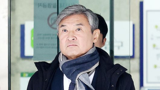 조태용 전 국정원장이 지난달 11일 영장실질심사를 마친 뒤 법원을 나서고 있다. 장진영 기자