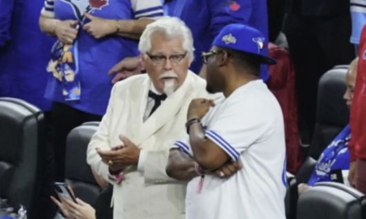 KFC캐나다에서 진행한 스턴트맨 마케팅. "AI 아니냐"는 식의 반응을 이끌며 화제를 모았다. 사진 X 캡처